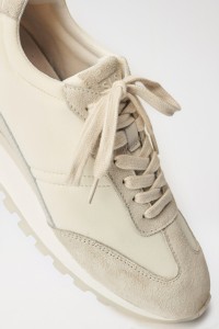 SNEAKERS AUS LEDER