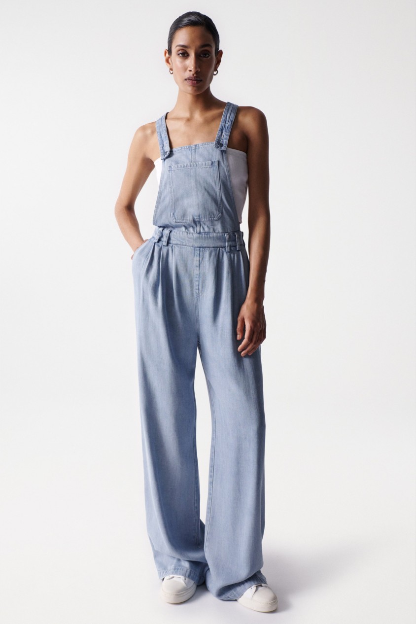 HIGH RISE LIGHTDENIM DUNGAREES