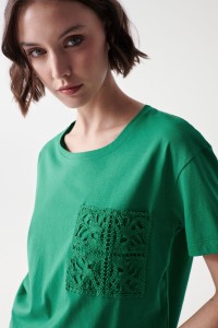 T-SHIRT WITH CROCHET POCKET