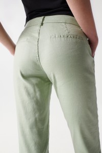 PANTALON CHINO EN LIN