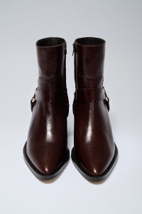 BOTTINES EN CUIR