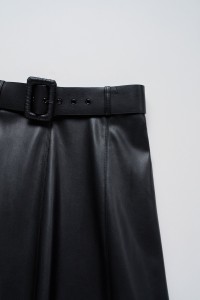 SKIRT LEATHER EFFECT WITH BELT