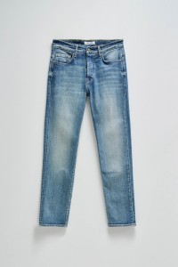 SLIM FIT JEANS