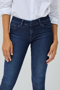 Women's Low-Rise Pants