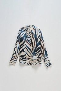 SATIN ANIMAL PRINT SHIRT