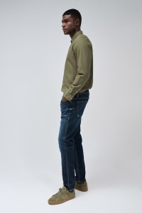 SLIM FIT JEANS