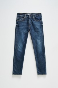 SLIM FIT JEANS