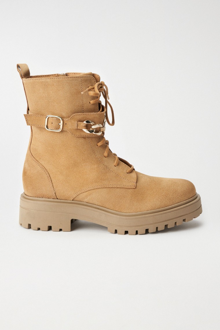 BOTAS CHUNKY DE CUERO CON CORDONES