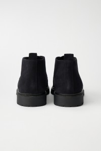 LEATHER CHELSEA BOOTS