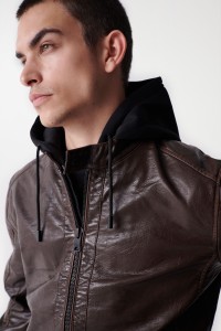 VESTE EN NAPPA  CAPUCHE AMOVIBLE