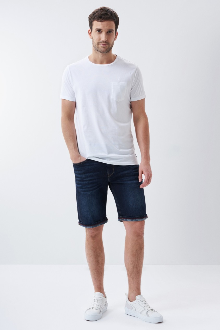 KNIT DENIM SHORTS MIT TARNMUSTER INNEN