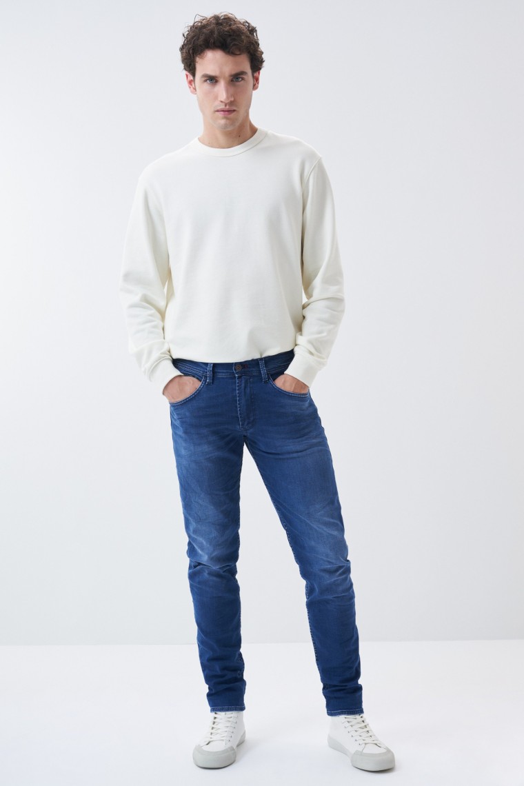 SLIM JEANS WITH COLOUR