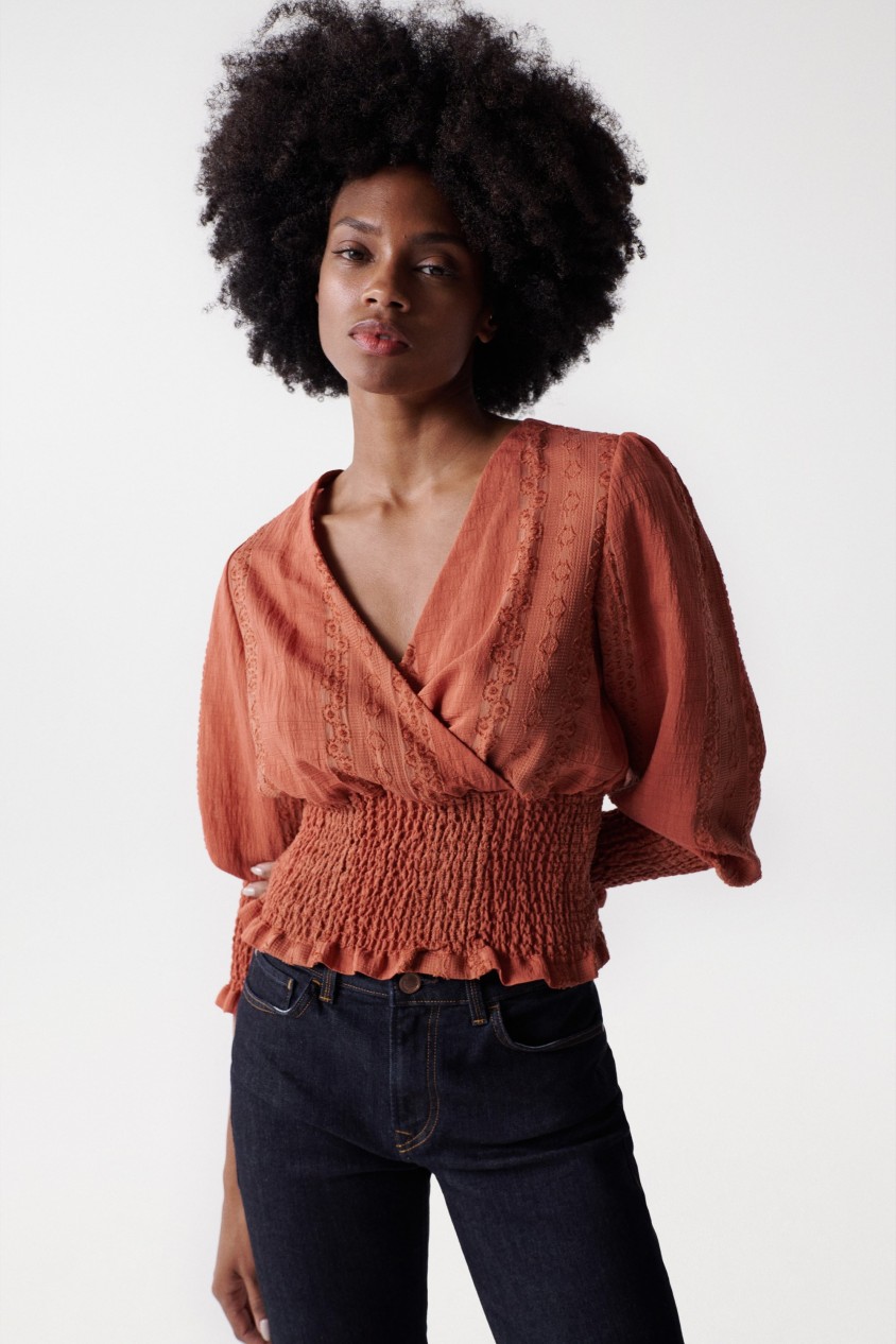 TEXTURED BLOUSE WITH ELASTIC