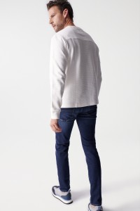 TEXTURED EFFECT SWEATSHIRT