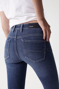 FAITH PUSH IN-JEANS MIT VERZIERUNG AM SAUM