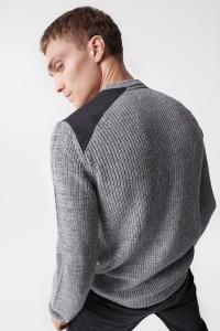 STRICKPULLOVER