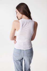 TOP EN MAILLE HALTER