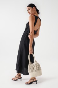 LEATHER HANDBAG WITH WOVEN EFFECT