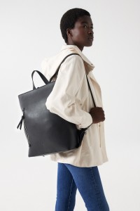 LEATHER EEFFECT RUCKSACK