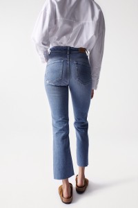 FAITH PUSH IN CROPPED FLARE JEANS