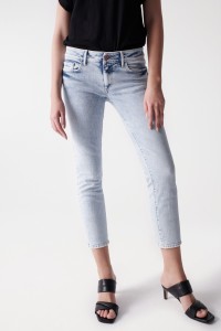 CROPPED WONDER PUSH UP-JEANS, SLIM