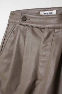 LEATHER EFFECT SHORTS