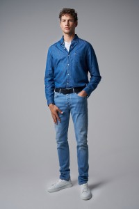 CHEMISE EN DENIM COUPE DROITE