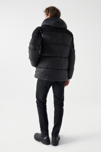 PUFFER-JACKE MIT KAPUZE