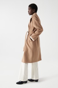 WOOLLEN COAT