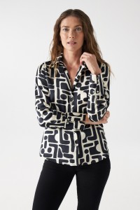 SATIN-FEEL PRINT SHIRT