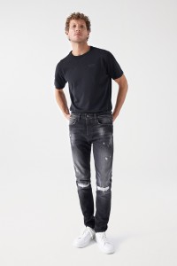 SLIM-JEANS IM DESTROYED-LOOK