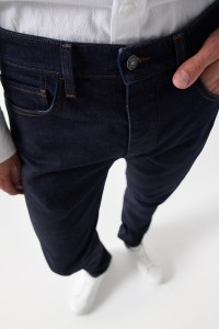 SLIM DENIM JEANS