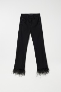 FAITH PUSH IN JEANS WITH FEATHERS