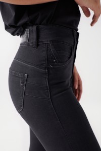 JEANS SECRET PUSH IN SKINNY