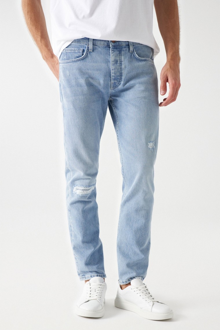 SLIM-JEANS MIT RISSEN