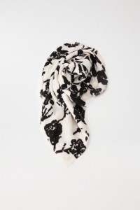 FLORAL PRINT SCARF