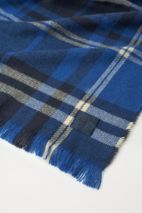 CHECKED SCARF