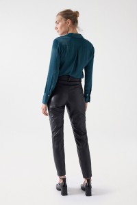 LEATHER EFFECT CROPPED SLIM PANTS