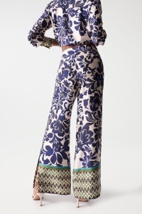 SATIN-FEEL TROUSERS WITH FLORAL PRINT