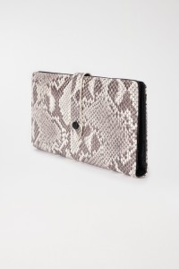 PRINTED LEATHER EFFECT PURSE