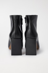 LEATHER ANKLE BOOTS WITH HEEL