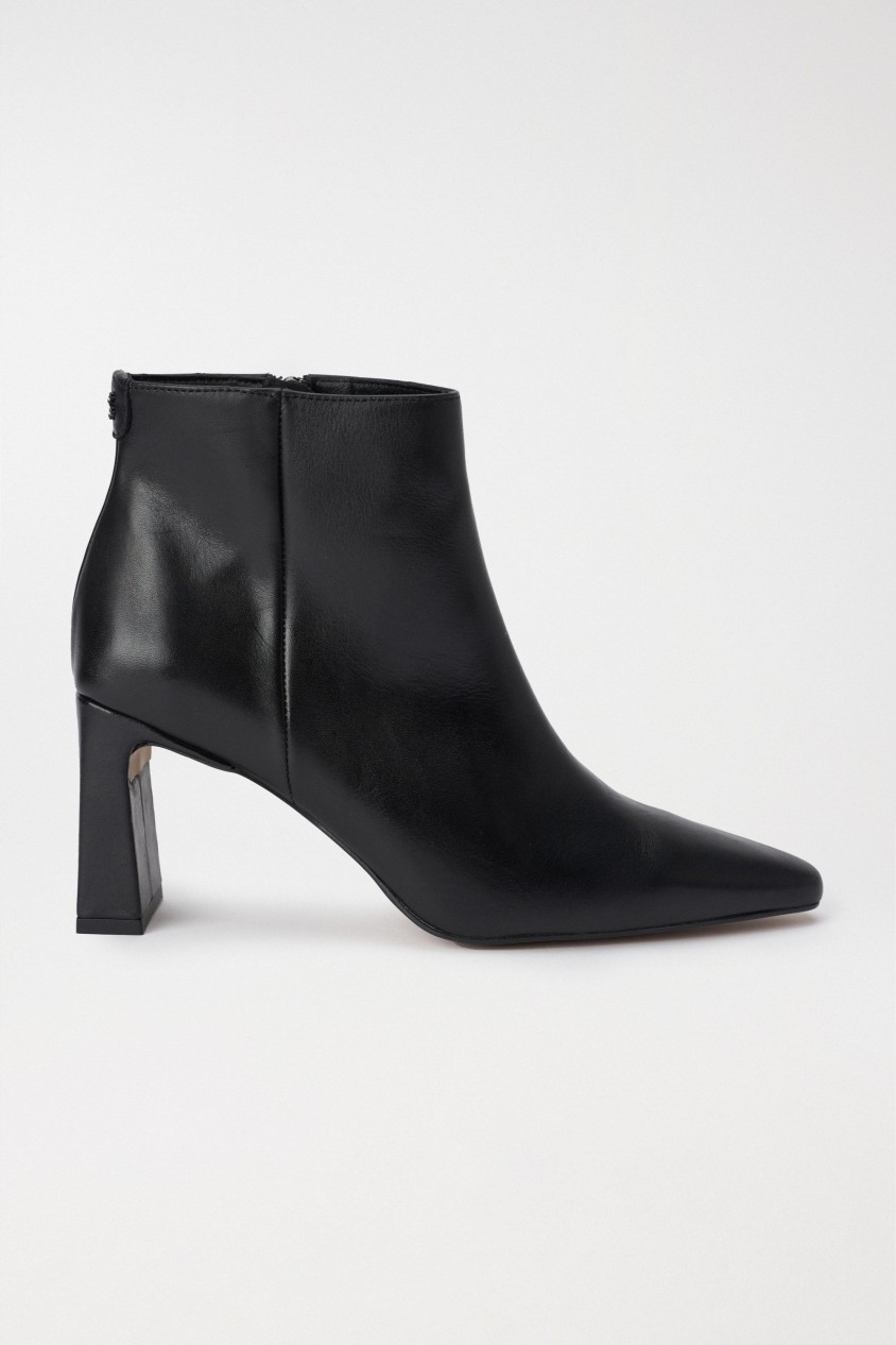 BOTTINES EN CUIR  TALONS