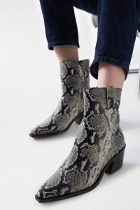 BOTTINES EN CUIR AVEC IMPRIM ANIMAL