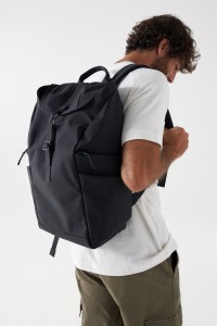 BACKPACK WITH SIDE POCKETS