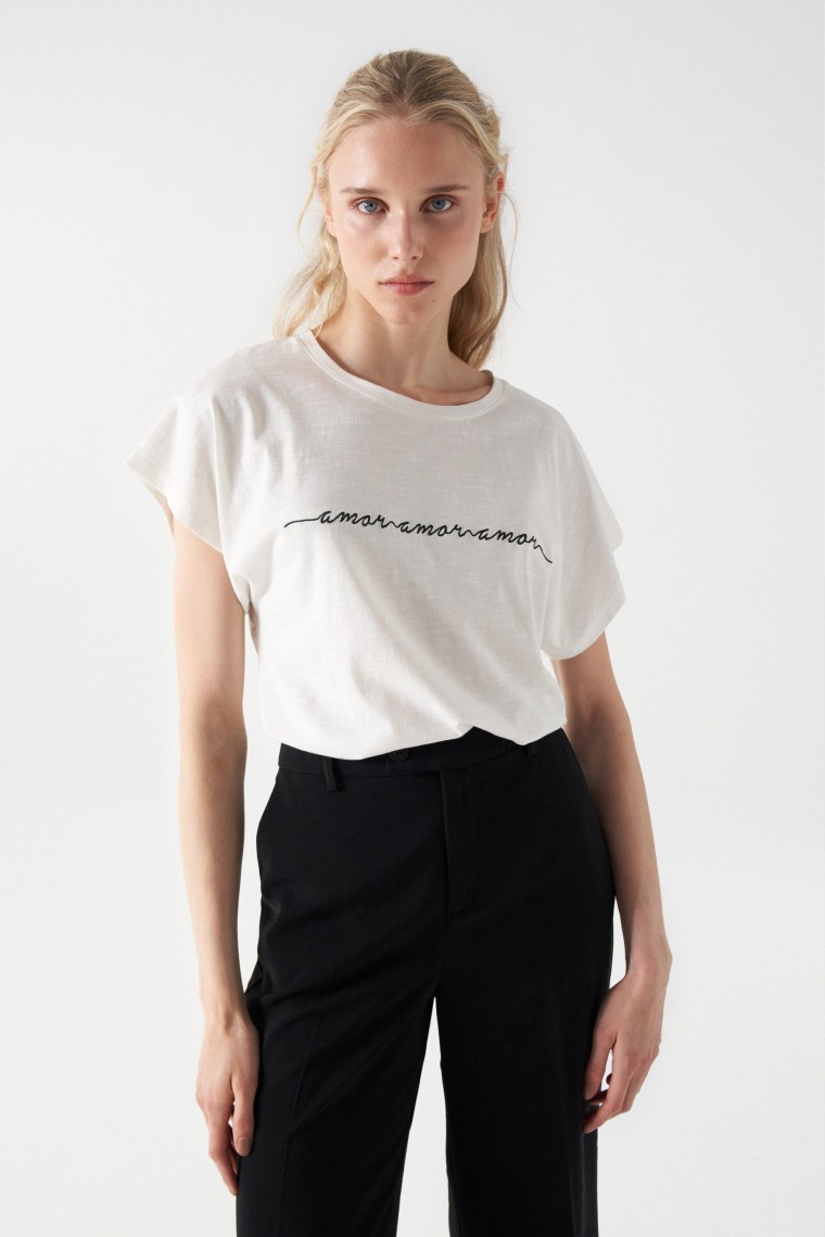 EMBROIDERED T-SHIRT