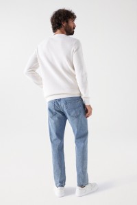 STRAIGHT JEANS WITH WASH EFFECTS