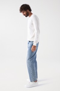 STRAIGHT JEANS WITH WASH EFFECTS