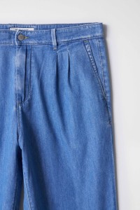 LIGHTDENIM-TAPERED-HOSE