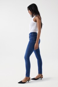 SECRET PUSH IN SKINNY JEANS WITH EMBROIDERED DETAIL