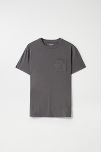 T-SHIRT WITH POCKET